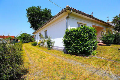 Maison - 99 m² - 4 pièces