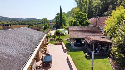 Maison - 228 m² - 6 pièces