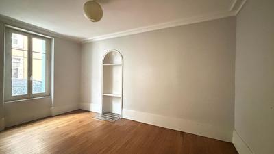 Appartement - 82 m² - 3 pièces