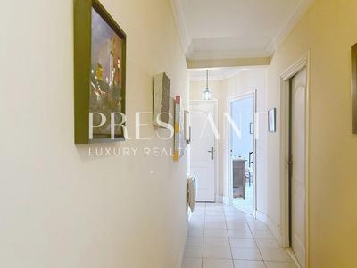 Appartement - 104 m² - 3 pièces