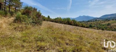 Terrain - 37 700 m²