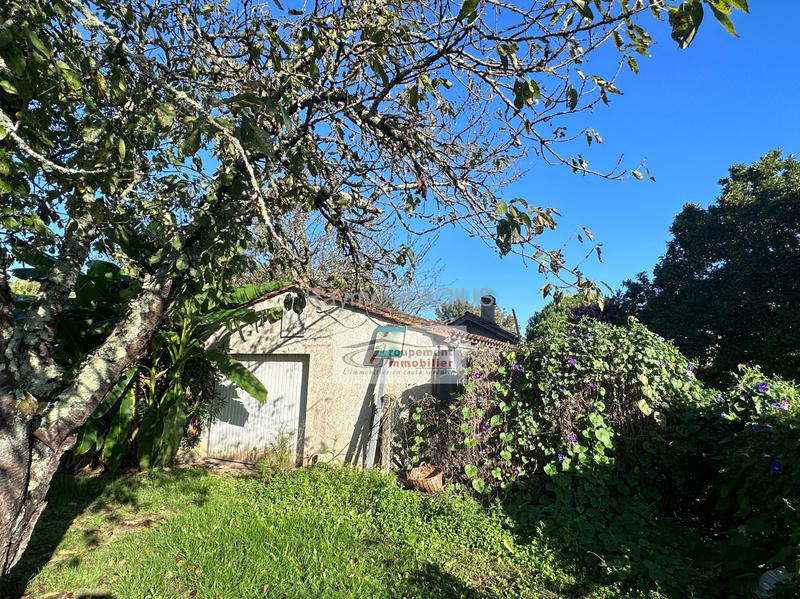 Maison - 219 m² - 13 pièces