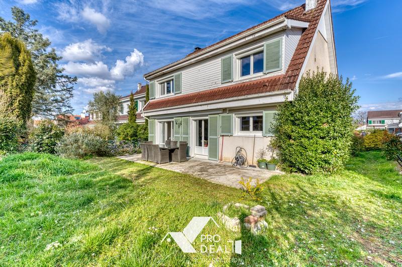 Maison - 120 m² - 4 pièces