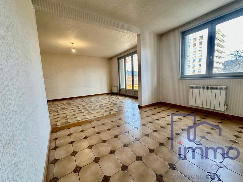 Appartement - 75 m² - 3 pièces