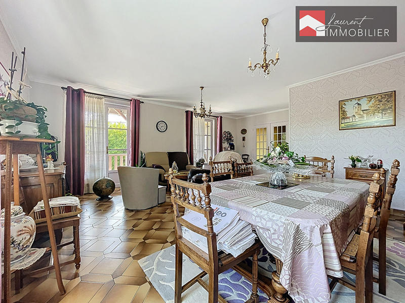 Maison - 162 m² - 6 pièces