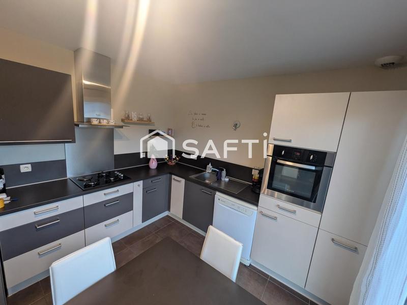 Maison - 98 m² - 4 pièces