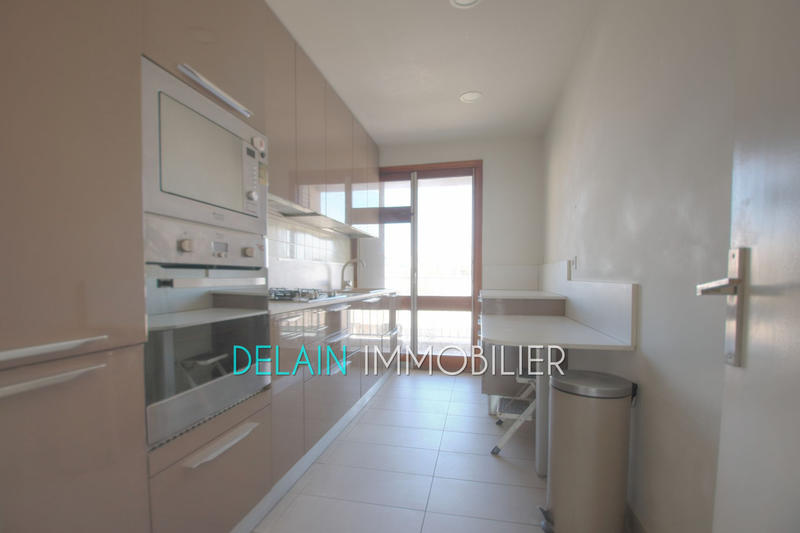 Appartement - 72 m² - 2 pièces