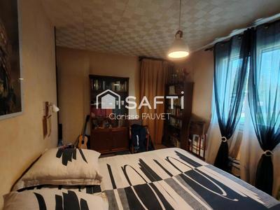 Maison - 90 m² - 5 pièces