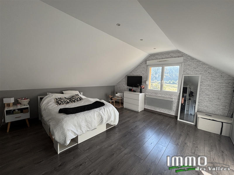Maison - 145 m² - 6 pièces