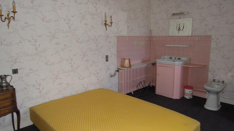 Maison - 256 m² - 10 pièces