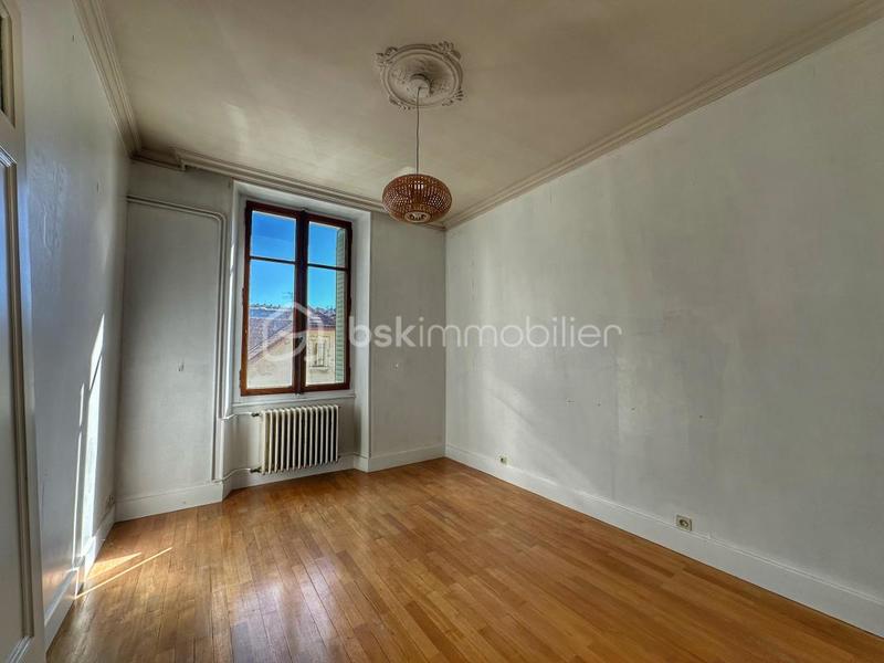 Appartement - 75 m² - 4 pièces