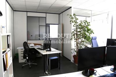 Bureau - 109 m² - 6 pièces