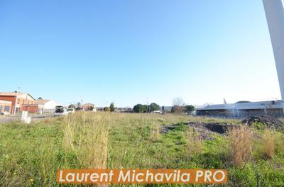 Terrain constructible - 3 373 m²