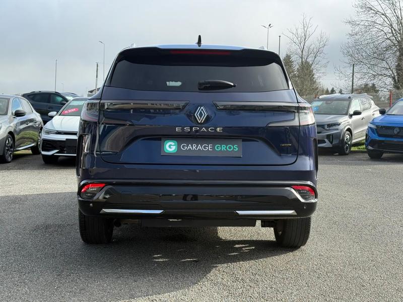 Renault Espace VI E-Tech hybrid 200 Techno