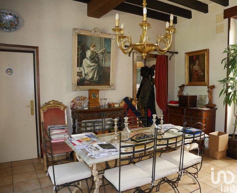 Maison - 220 m² - 6 pièces