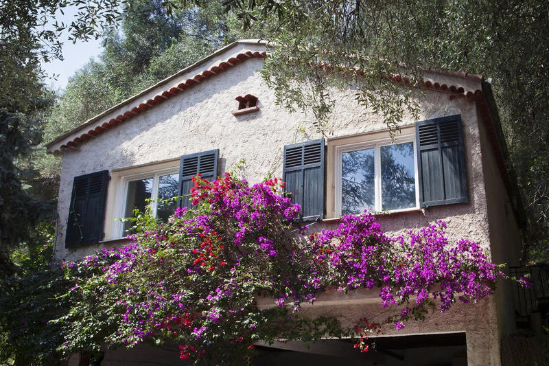 Maison - 900 m² - 20 pièces