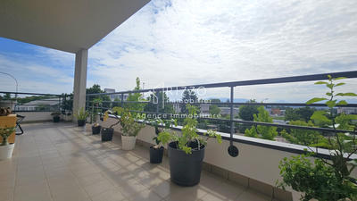 Appartement - 111 m² - 5 pièces