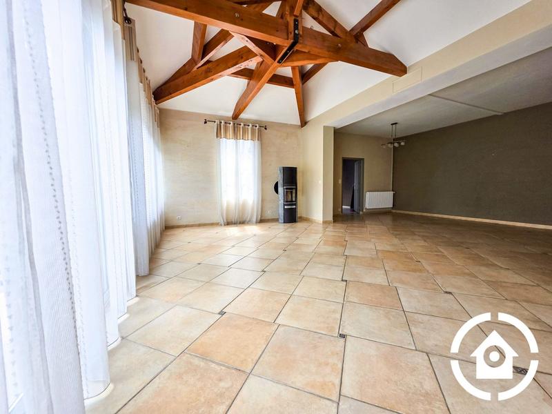 Maison - 160 m² - 5 pièces
