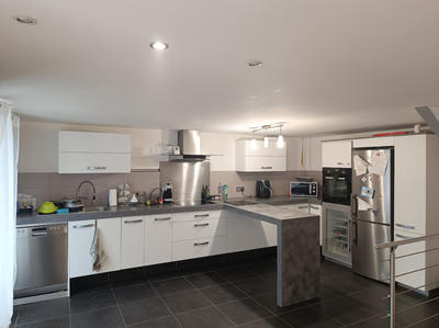 Maison - 137 m² - 6 pièces