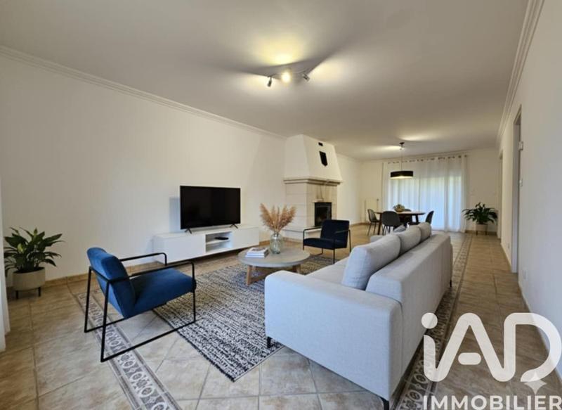 Maison - 153 m² - 9 pièces