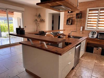 Maison traditionnelle - 139 m² - 5 pièces