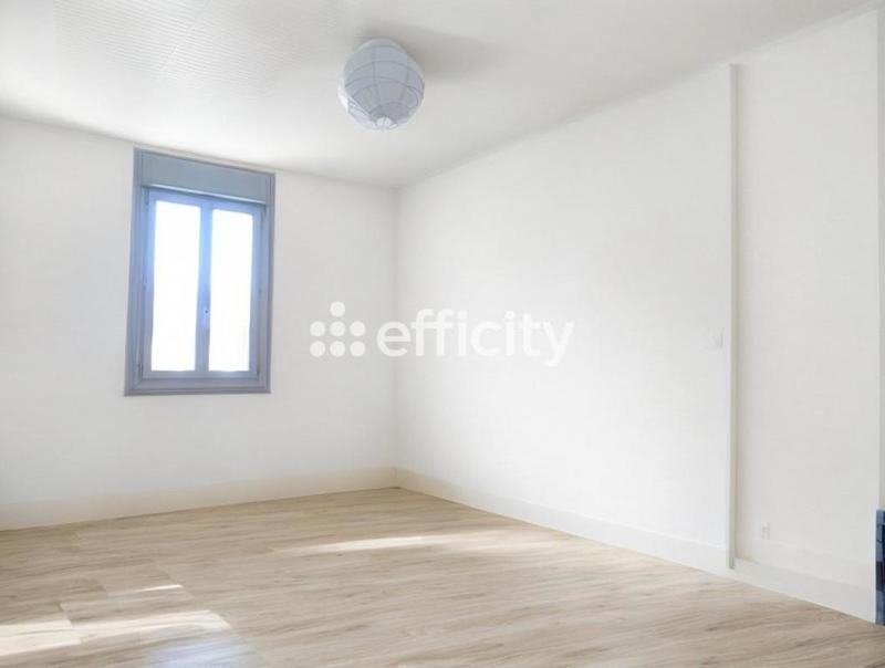 Maison - 209 m² - 10 pièces
