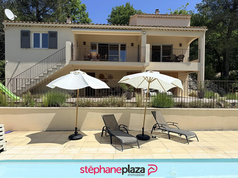 Maison - 154 m² - 8 pièces