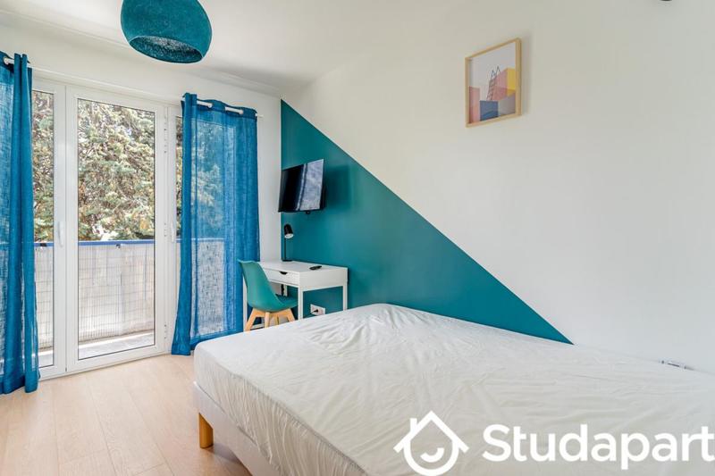 Chambre - 10 m² - 1 pièce