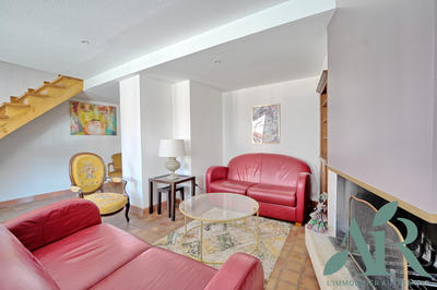 Maison traditionnelle - 143 m² - 5 pièces