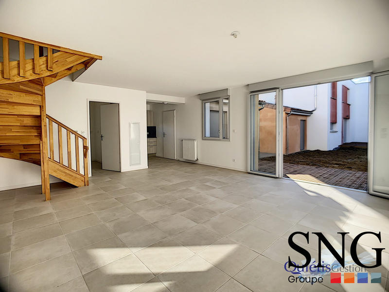 Appartement - 93 m² - 4 pièces