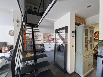 Maison - 110 m² - 4 pièces