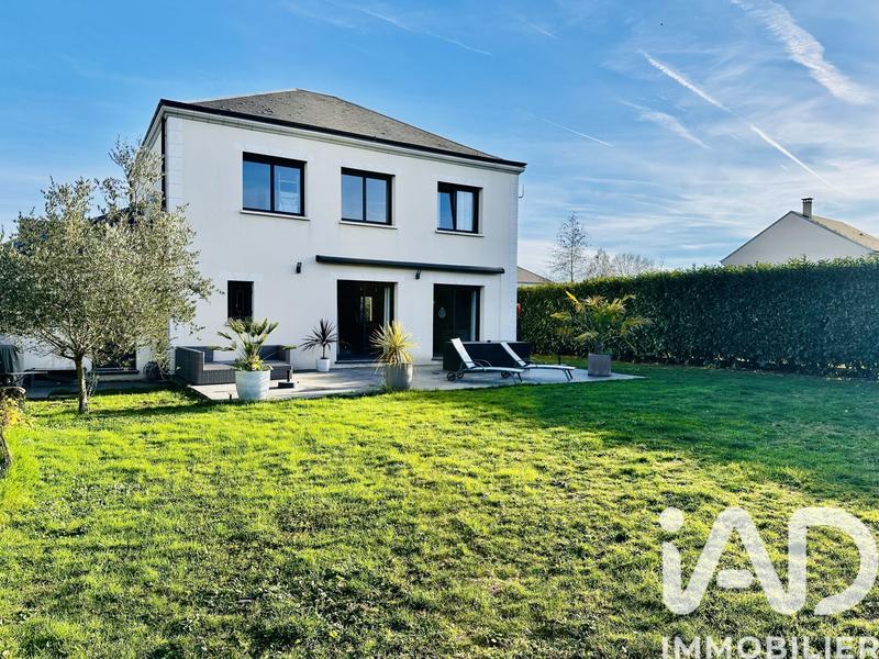 Maison - 140 m² - 5 pièces