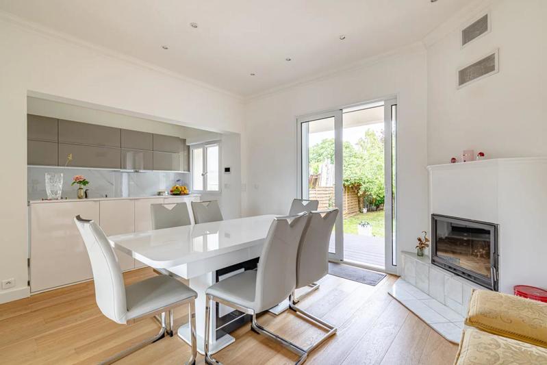 Maison - 200 m² - 7 pièces