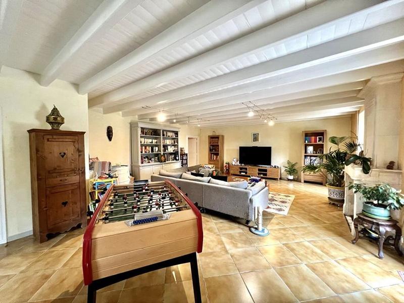 Demeure - 494 m² - 12 pièces