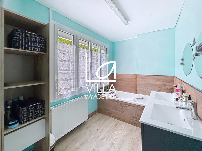 Maison - 127 m² - 6 pièces