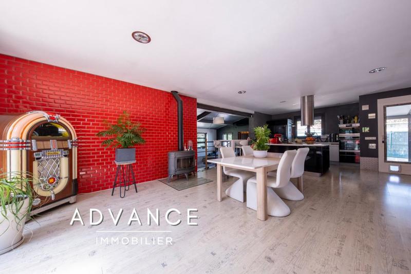 Maison - 157 m² - 5 pièces