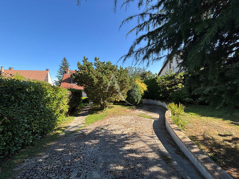 Maison - 163 m² - 5 pièces