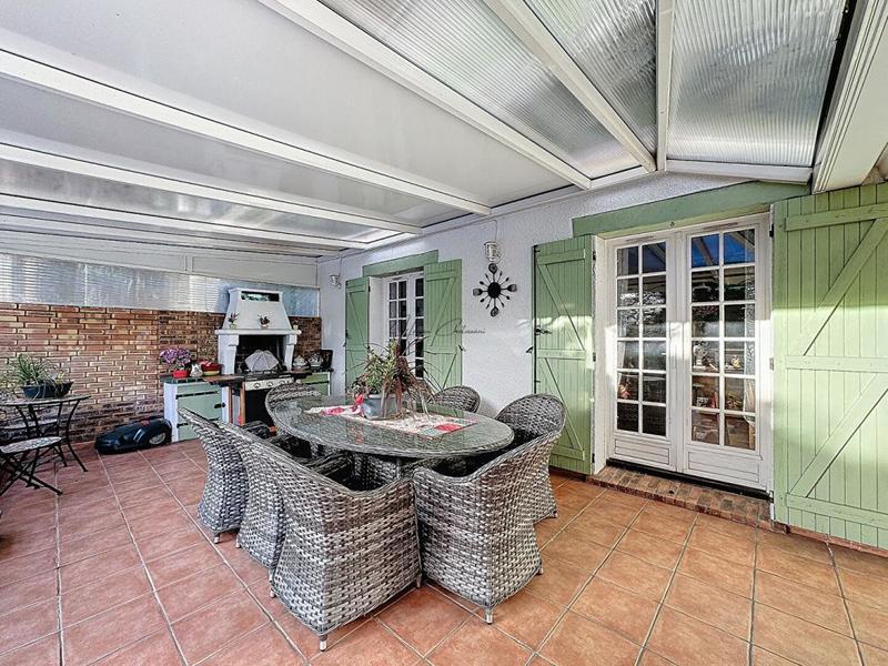 Maison - 195 m² - 8 pièces