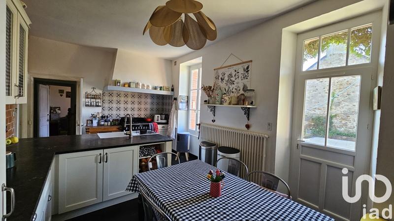 Maison de ville - 160 m² - 9 pièces