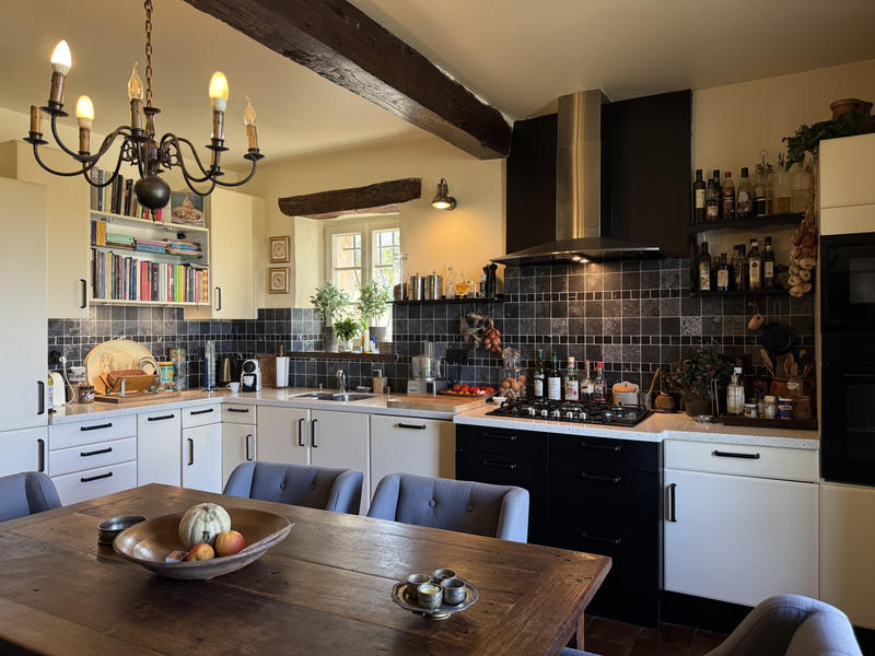 Maison - 280 m² - 10 pièces