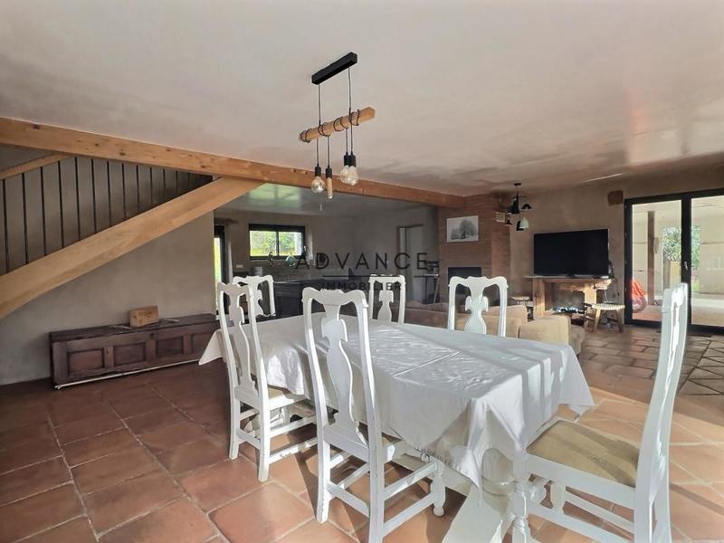 Corps de ferme - 320 m² - 5 pièces