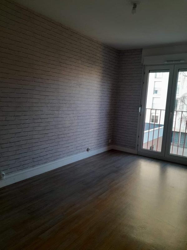 Appartement - 81 m² - 6 pièces