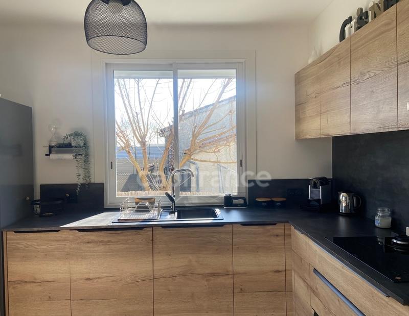 Maison - 90 m² - 3 pièces