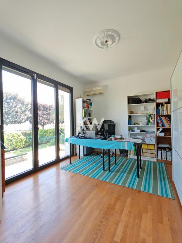 Maison - 183 m² - 6 pièces