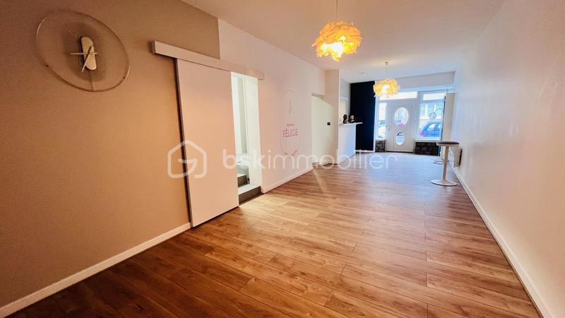 Immeuble - 179 m² - 5 pièces