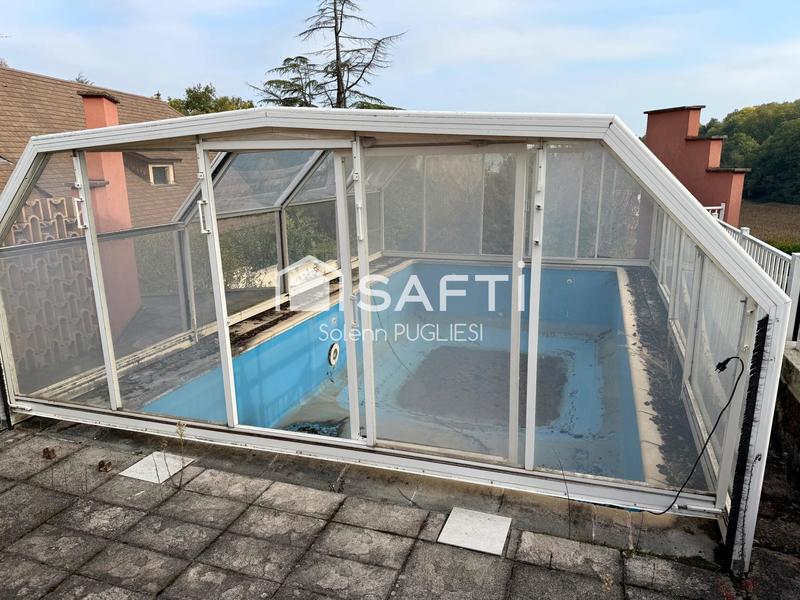 Maison - 190 m² - 8 pièces