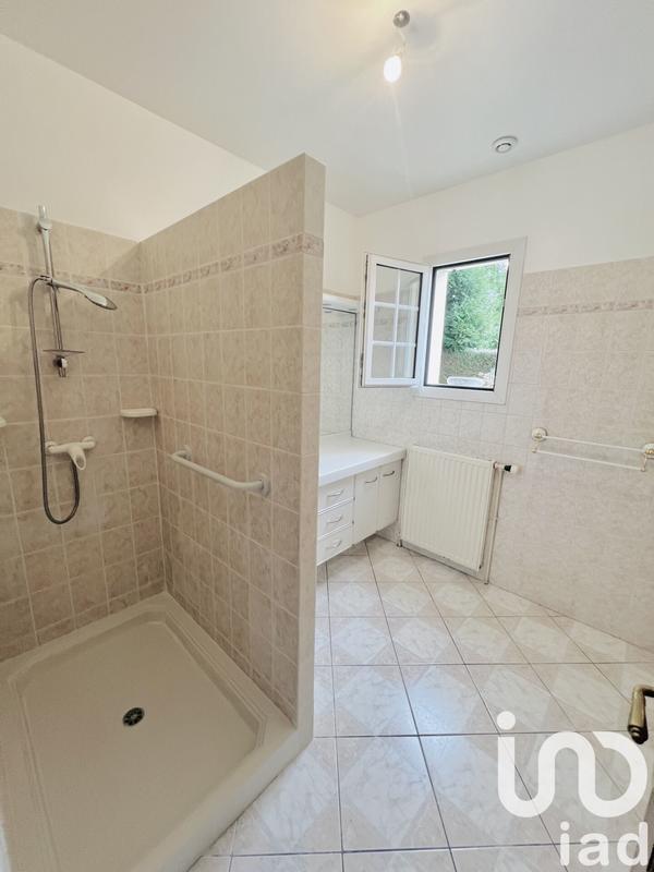 Maison - 280 m² - 8 pièces