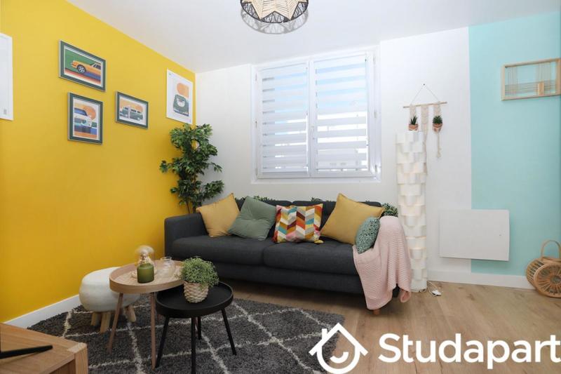 Chambre - 10 m² - 1 pièce