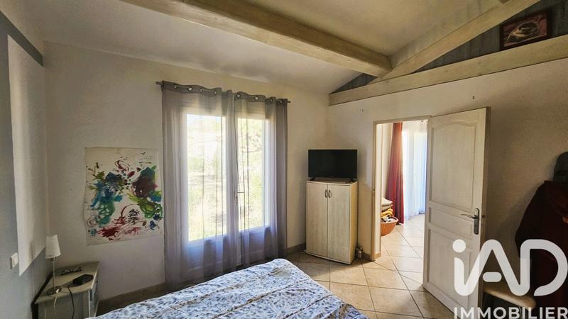 Maison - 200 m² - 6 pièces