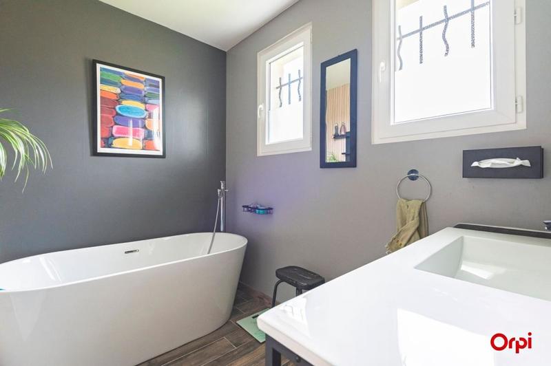 Maison - 120 m² - 5 pièces